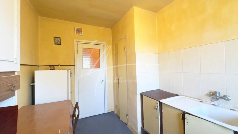 Giurgiu, apartament 3 camere, ultracental!